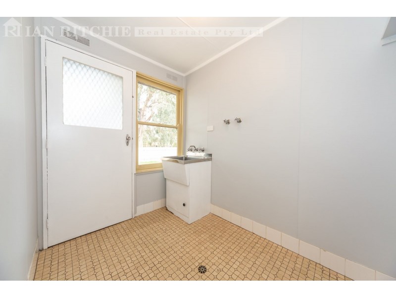 345 Boomerang Drive, Lavington NSW 2641