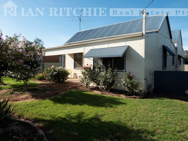 25 Keirath Street, Henty NSW 2658