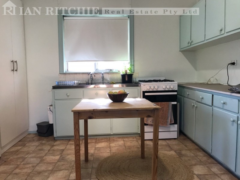 25 Keirath Street, Henty NSW 2658