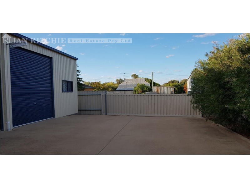 25 Keirath Street, Henty NSW 2658