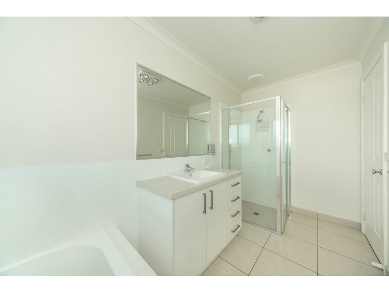 10 Friarbird Way, Thurgoona NSW 2640