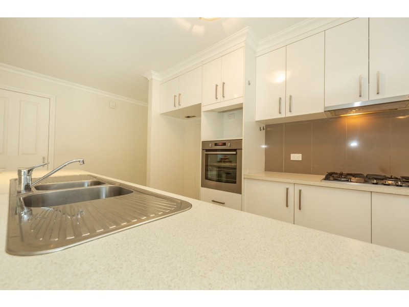 10 Friarbird Way, Thurgoona NSW 2640