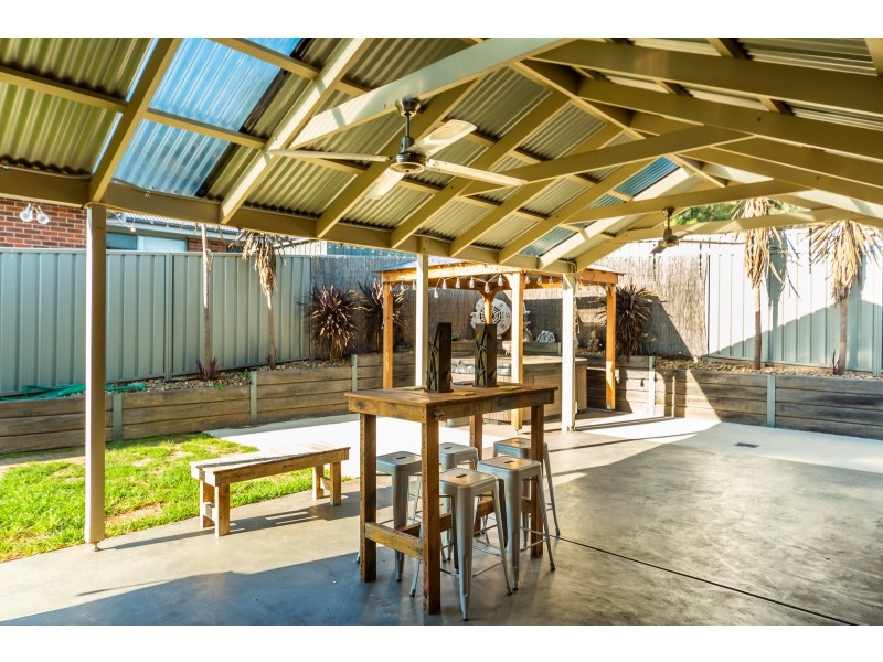 10 Friarbird Way, Thurgoona NSW 2640