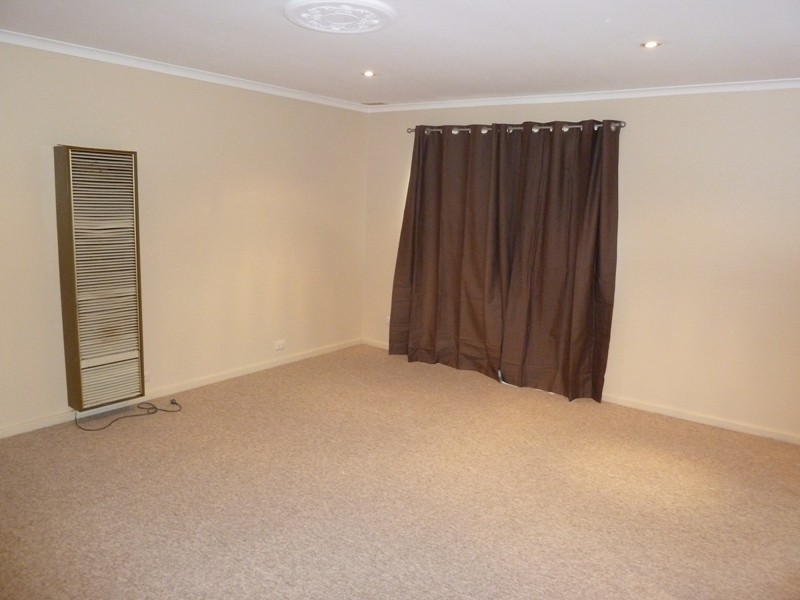 47 Feathertop Circuit, Thurgoona NSW 2640