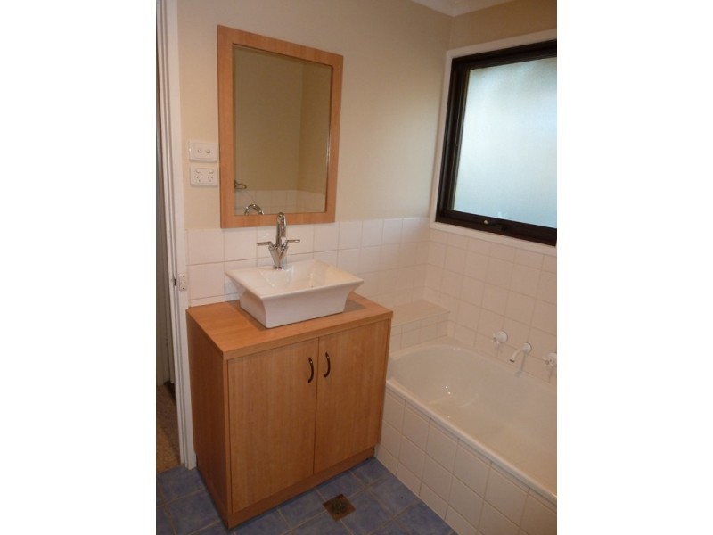 47 Feathertop Circuit, Thurgoona NSW 2640