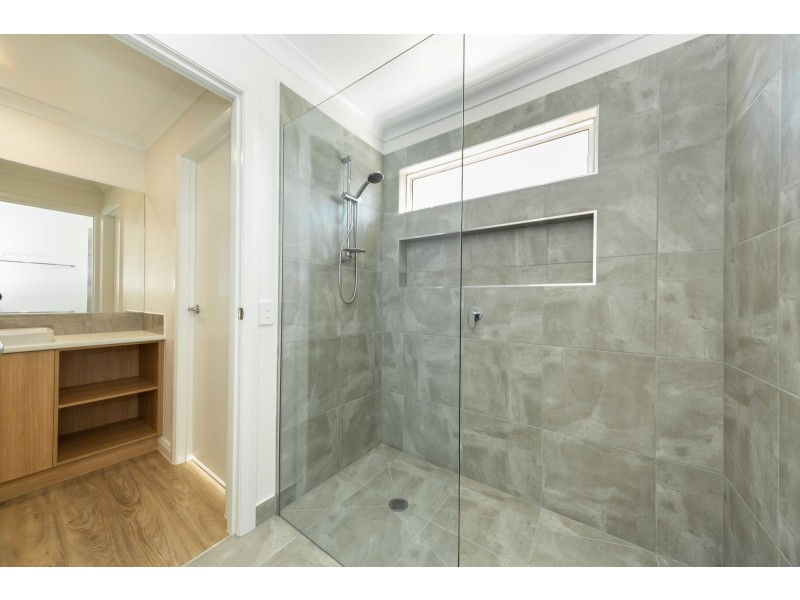 23 Mclaren Boulevard, Thurgoona NSW 2640