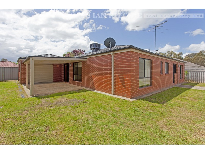 19 Adams Court, Thurgoona NSW 2640