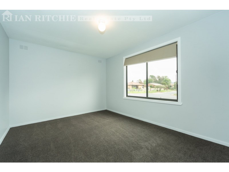 345 Boomerang Drive, Lavington NSW 2641