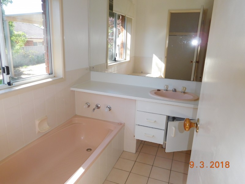 3 Prendergast Street, West Wodonga VIC 3690