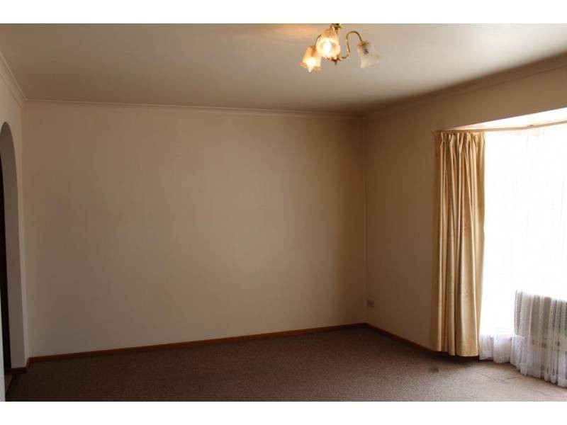 8/391 Prune Street, Lavington NSW 2641