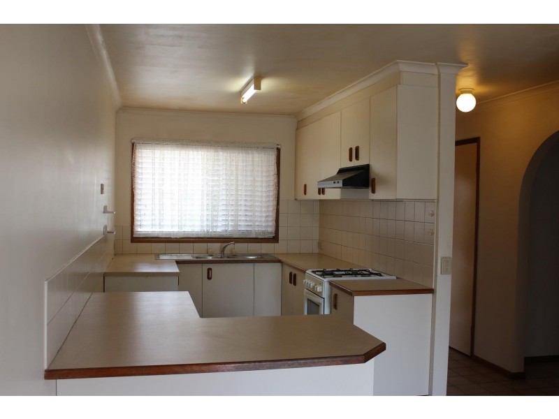 8/391 Prune Street, Lavington NSW 2641