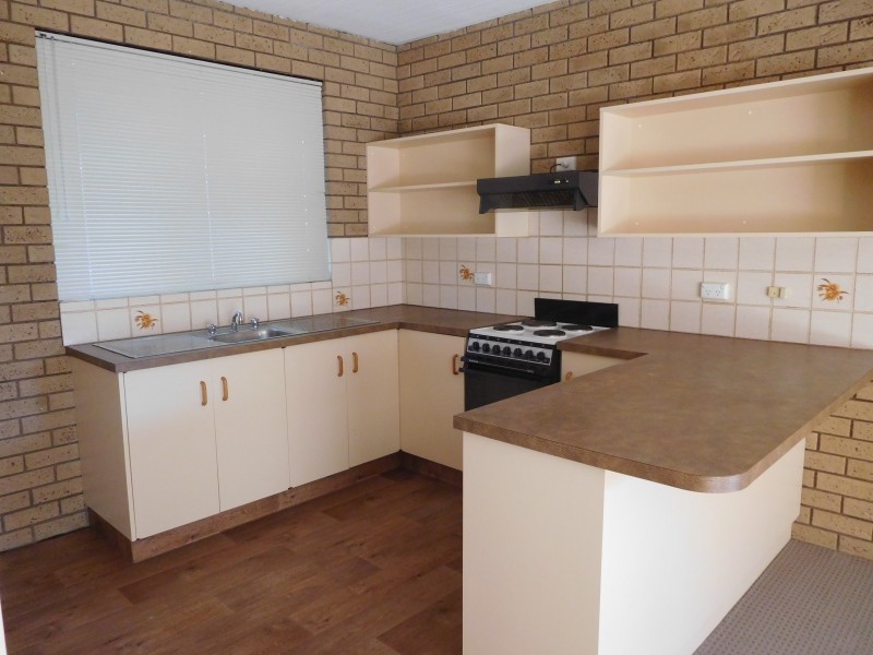 10/413 Bevan Street, Lavington NSW 2641