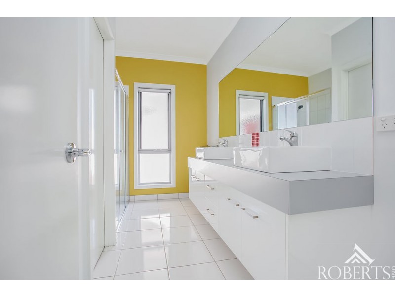 3 Napthine Terrace, Warrnambool VIC 3280