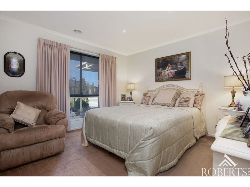 1 Joleda Court, Dennington VIC 3280