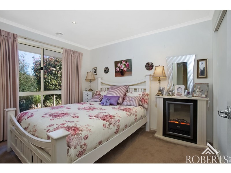 1 Joleda Court, Dennington VIC 3280