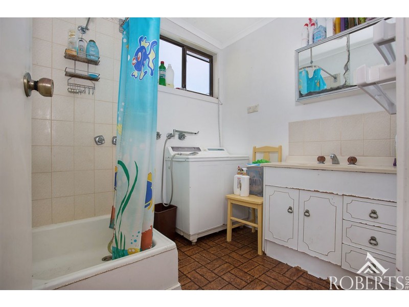 39 Merrett Street, Peterborough VIC 3270