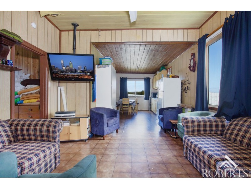 39 Merrett Street, Peterborough VIC 3270