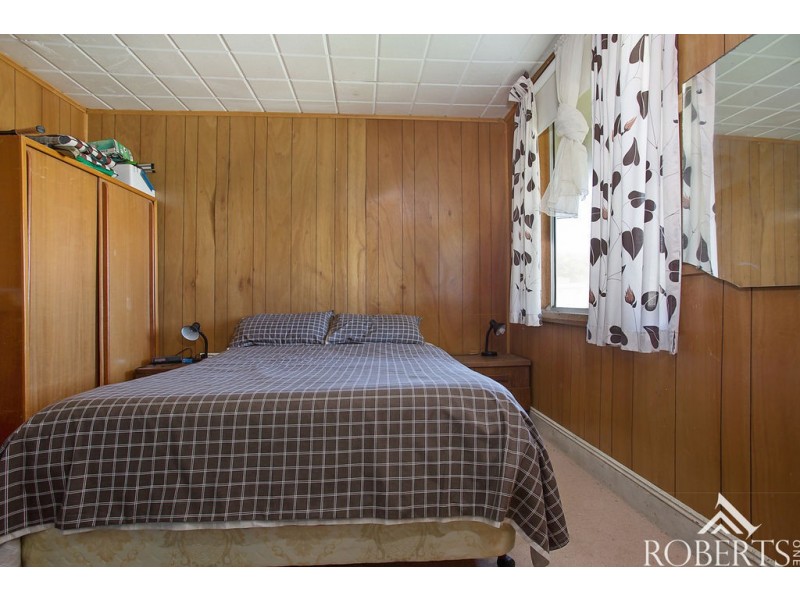 39 Merrett Street, Peterborough VIC 3270