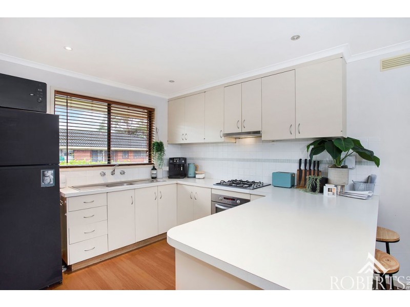 6a Kingfisher Grove, Warrnambool VIC 3280