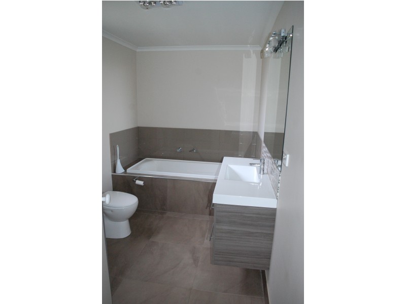 9 Moore Street, Warrnambool VIC 3280