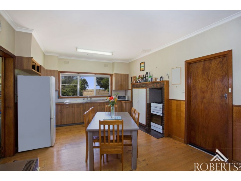 75 Sam Pearsons Road, Garvoc VIC 3265