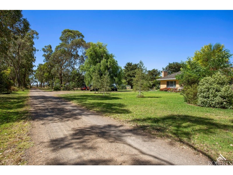 75 Sam Pearsons Road, Garvoc VIC 3265