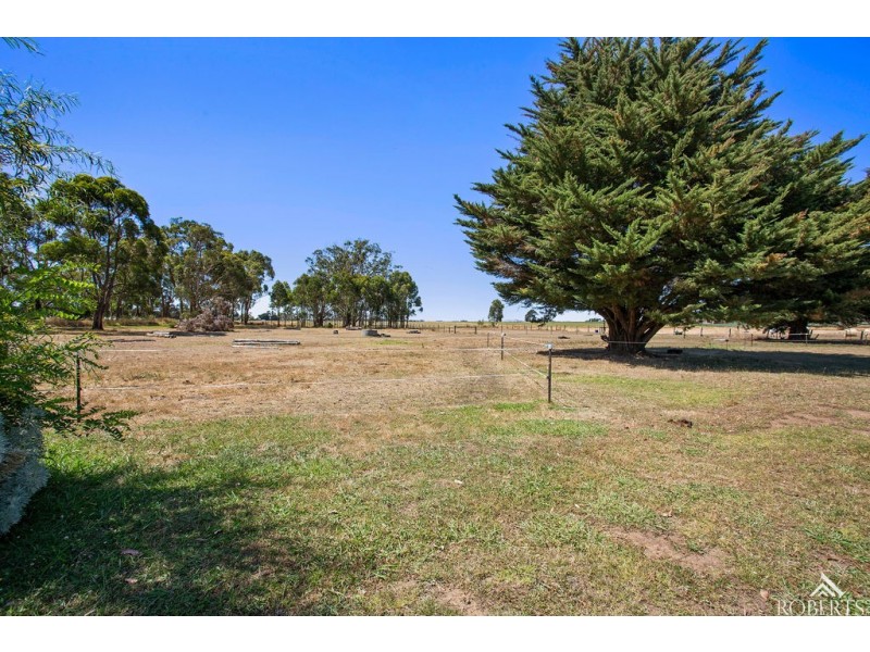 75 Sam Pearsons Road, Garvoc VIC 3265