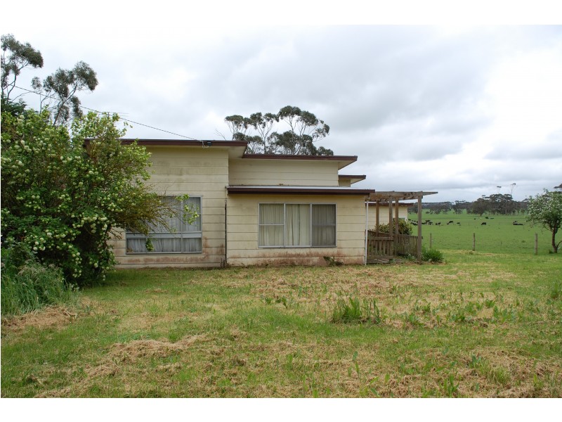2130 Cobden-Warrnambool Road, Ecklin South VIC 3265