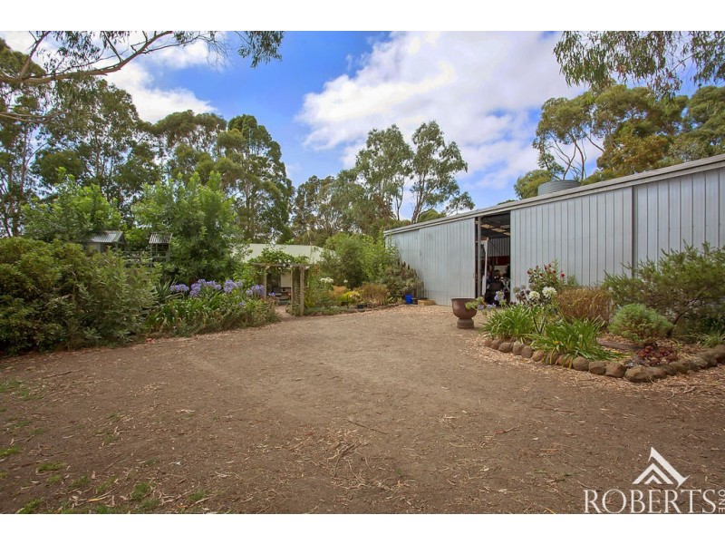 14 Jackson Street, Kirkstall VIC 3283