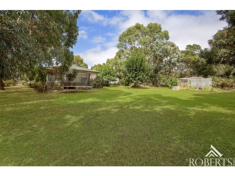 14 Jackson Street, Kirkstall VIC 3283