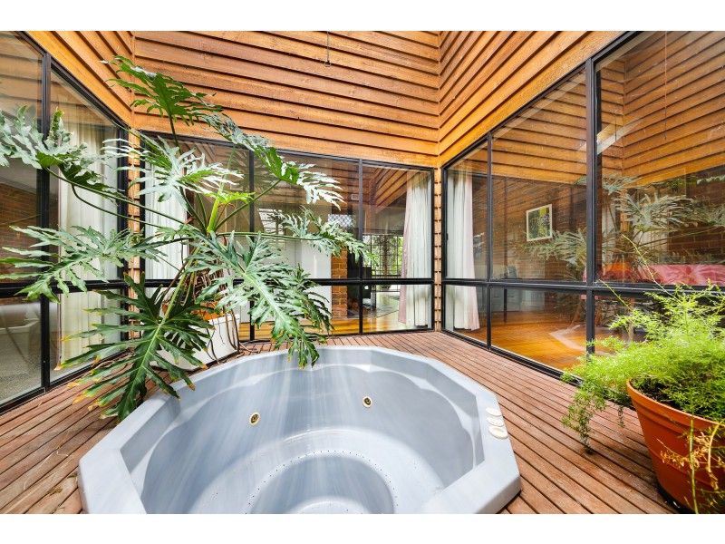 151 Ochiltrees Road, Romsey VIC 3434