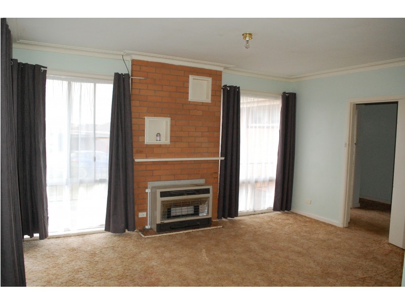 25 Saint James Crescent, Warrnambool VIC 3280