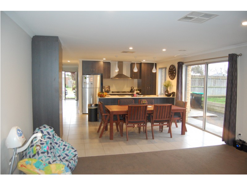 1 Gladman Court, Koroit VIC 3282
