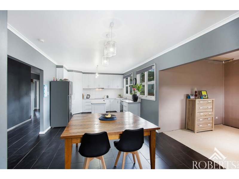37 Glenormiston Road, Noorat VIC 3265