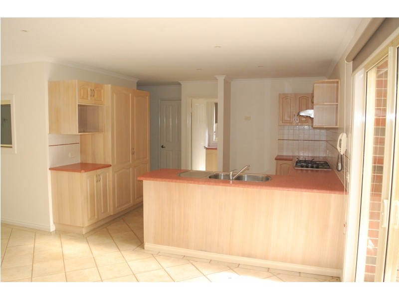 2/24 Mortlake Road, Warrnambool VIC 3280