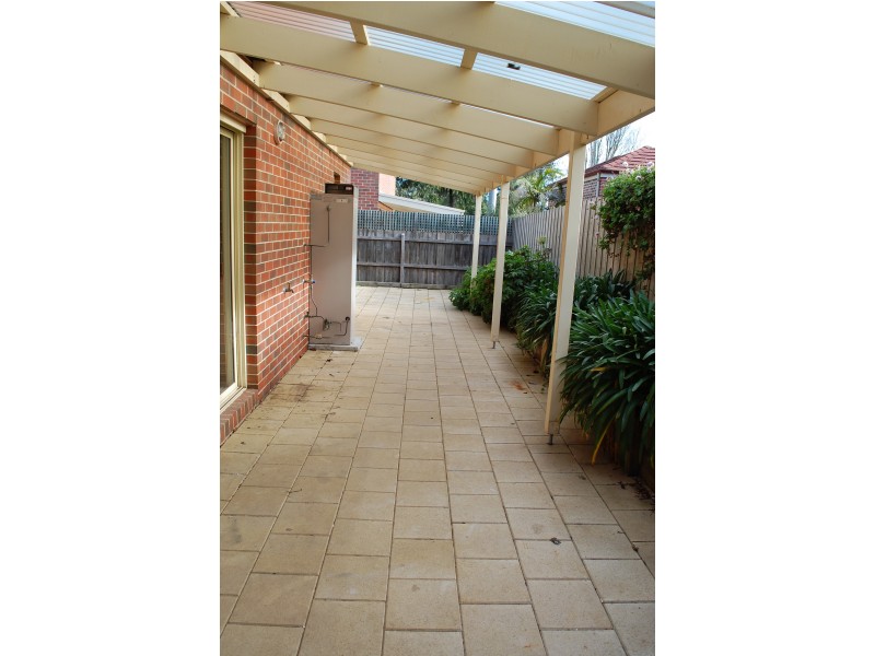 2/24 Mortlake Road, Warrnambool VIC 3280