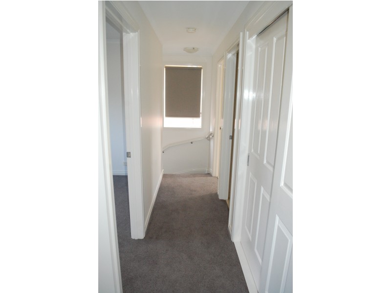 2/24 Mortlake Road, Warrnambool VIC 3280