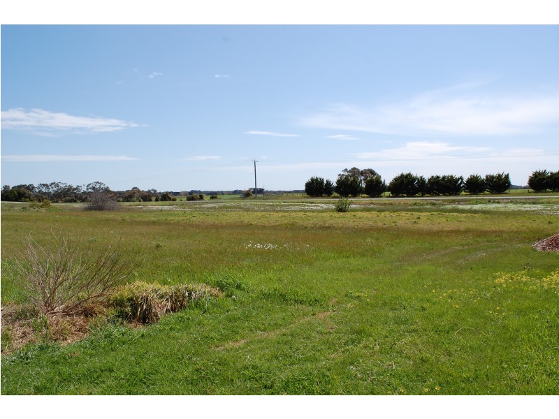 12 Clarke Street, Allansford VIC 3277