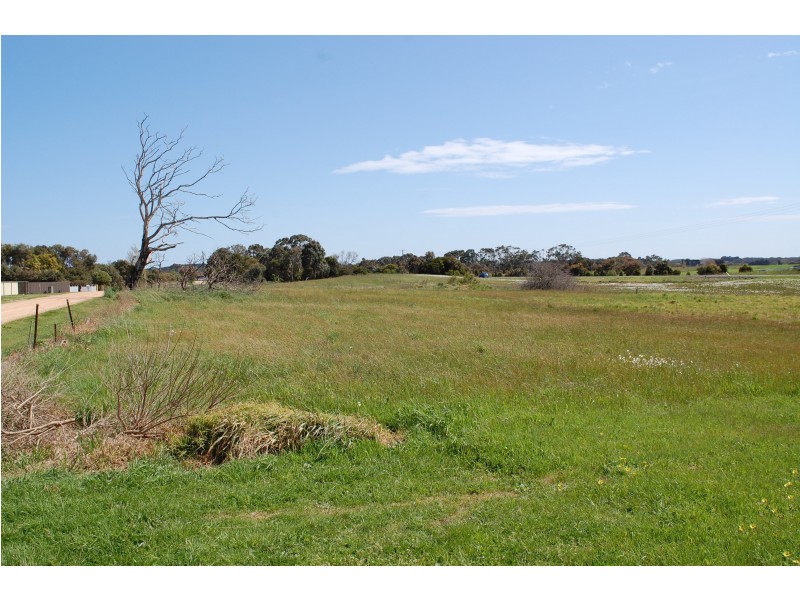 12 Clarke Street, Allansford VIC 3277