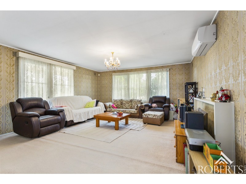 20 Woodlea Drive, Glen Waverley VIC 3150