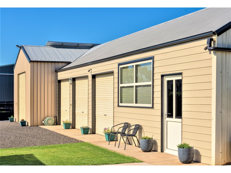 40 Station Street, Allansford VIC 3277