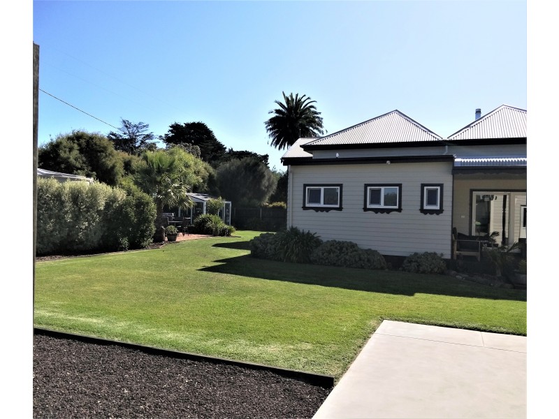 40 Station Street, Allansford VIC 3277