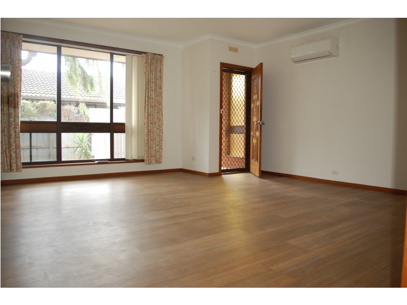 27 Anzac Avenue, Koroit VIC 3282