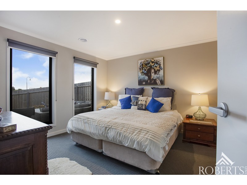 64 Dennington Rise, Dennington VIC 3280