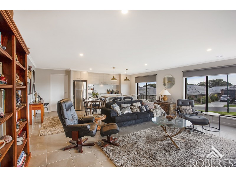 64 Dennington Rise, Dennington VIC 3280