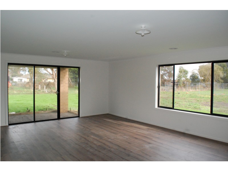 33 Channing Drive, Koroit VIC 3282