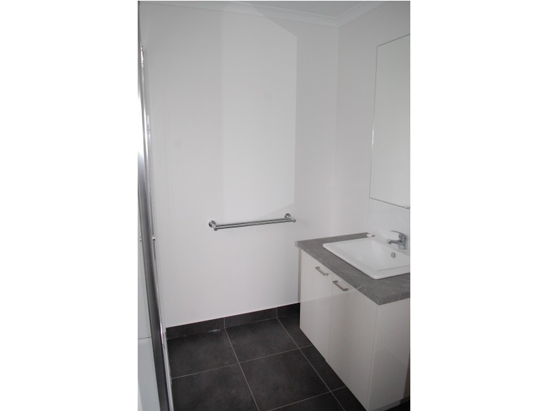 33 Channing Drive, Koroit VIC 3282