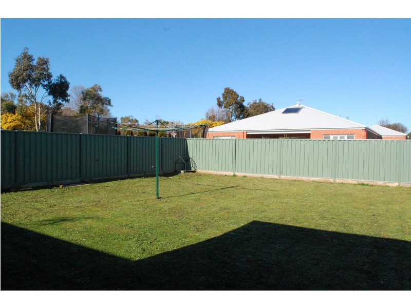 33 Channing Drive, Koroit VIC 3282