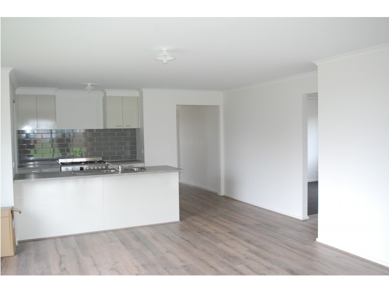 33 Channing Drive, Koroit VIC 3282