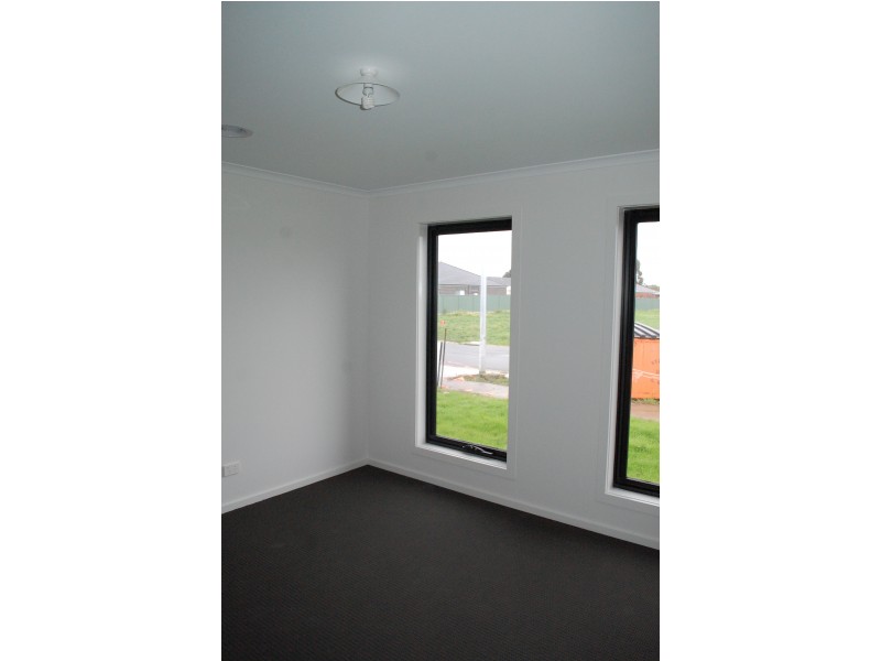 33 Channing Drive, Koroit VIC 3282